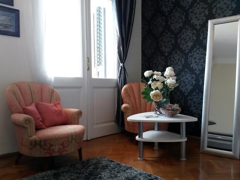 Apartments Villa Florida Icici Croatia